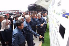 Elemen strategik ekma4414 manajemen strategik penyaji : Fastrackcity Pemangkin Penting Industri Permotoran Negara Najib