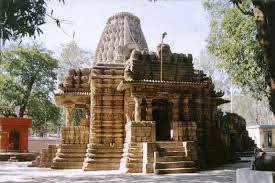 Chhattisgarh is an unexplored state cradled in the wild and pristine nature. Chhattisgarh Tourism Travel Blog