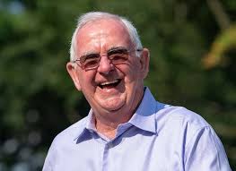 SHAMROCKS IN THE BLUEGRASS: ROBBIE LYONS