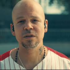 Residente feels freer after first solo album success. Escucha A Residente Y Su Nueva Cancion Autobiografica Rene