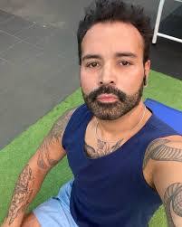 Leo Rodrigues's Instagram, Twitter & Facebook