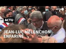 Notre reporter perrine vasque était à ses côtés, elle témoigne. Defile Contre L Extreme Droite Melenchon Enfarine Afp Images Youtube