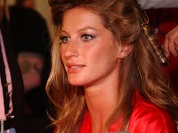 Ex-BBBs Isabelle Nogueira e Matteus Amaral anunciam fim do noivado nas  redes: 'Somos incompatíveis'