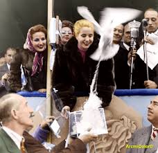 Dos, malhechores que se conducían en una motocicleta marca. Evita En Colores 100 Anos 100 Fotos Lanuevacomuna Com