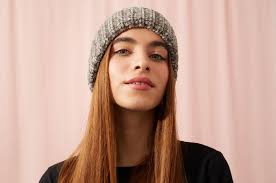 Men aren't immune to hairstyle disasters. 9 Winter Hairstyles That Ll Look Super Cute Under A Bobble Hat