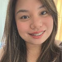 Anne Yon's Instagram, Twitter & Facebook