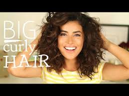 Your curl type is determined by the shape of the follicle that your hair grows out of from your scalp. My Big Curly Hair Tutorial Lots Of Volume Youtube