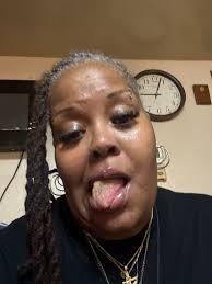 We do not care that when I was at a speaking engagement and my teeth popped  out first the top then I took out the bottoms hmmm 🤨 and continued  speaking and