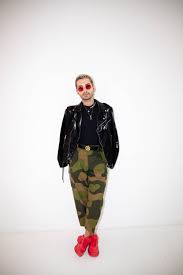 Bill kaulitz has now made a sweet admission to the relationship with conchita wurst … already with queen of drags and already in episode 1 it was noticed that bill kaulitz and conchita wurst get along exceptionally well. Bill Kaulitz En Una Entrevista Eso Es Lo Que Usaria En La Boda De Tom Y Heidi Official Groupies Th Spain