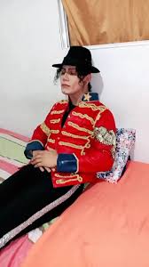 Michael jackson's daughter paris shows her respect to the beatles in a viral meme the 'ok, boomer' meme is fueled by this vermont college student's song teen girls on tiktok are dancing to abusive voicemails. Michaeljackson Hashtag Videos On Tiktok
