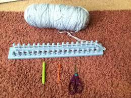 There's no need to invest in knitting needles just yet as all the final product is made with cotton and rice, and laying beneath this soft and slightly weighted forego the knitting needles and use your arms to quickly create this easy blanket. Loom Knit Blanket 8 Steps Instructables