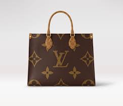Microscopic' Louis Vuitton-style handbag sells for over $63K: 'Smaller than  a grain of salt'