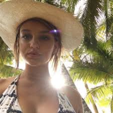 Stream Caroline Kaiser music