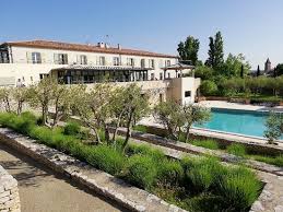 Cuenta con habitaciones totalmente equipadas para garantizar el confort de sus huépedes. Img 20180520 094859 Large Jpg Picture Of Jardins De Saint Benoit Saint Laurent De La Cabrerisse Tripadvisor