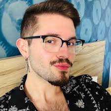 Spumoni is back! Chocolate, Pistachio, and Maraschino cherry ice creams all  rolled into one classic Italian flavor! At the shop now. 🐈‍⬛🍦🇮🇹🎄