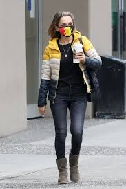 On television, she is known for playing clara wheeler in the miniseries into the west and also had recurring roles las vegas, psych and criminal minds. Rachael Leigh Cook Style Clothes Outfits And Fashion Celebmafia