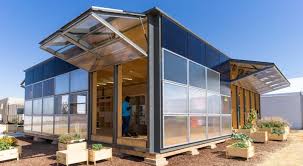 Dünyada yenilenebilir enerji kaynaklarına olan yatırımların artması güneş enerjisiyle çalışan ürünlerin de artmasını sağladı. Gunes Enerjisi Ile Calisan 11 Futuristik Ev Webrazzi