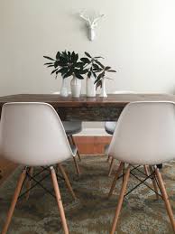 Tiffanymamone Serves Rustic Chic This Season In Our Set Of 4 Eames Style Dining Chairs Dining Chairs Simple Dining Chairs Modern Dining Chairs