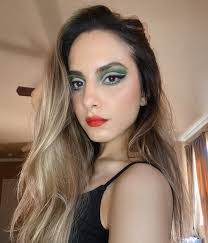 Angela Domanico's Instagram, Twitter & Facebook