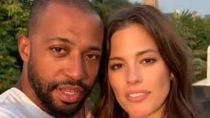 Ashley graham and husband justin ervin are celebrating a new chapter as they prepare to welcome their second baby. Who Is Justin Ervin Ashley Graham S Husband Is A Cinematographer
