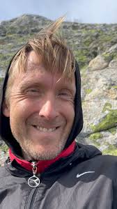 Tusen, tusen takk til alle som kom og feiret boka og livet sammen med Jacob,  Siri, Pamela og meg i går kveld! Verden er et kokko sted, men vi gir oss  faen