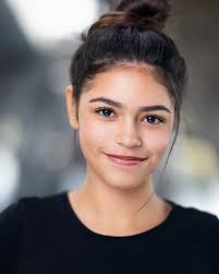 Saying that I did Alison's last headshots in 2019 doesn't seem like that  long ago and yet with Covid, it also feels like a lifetime. She heads off  to her final year