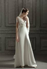 Shop now & get 50% off your 1st order! China Short Sleeves Bridal Gown Beach Garden Silk Satin Wedding Dress Lb20423 China Wedding Dress And Bridal Dress Price