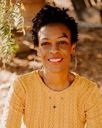 Sheena Barlow's Instagram, Twitter & Facebook