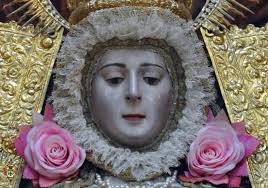 Ntra. Sra. la Virgen del Rocío con nueva saya