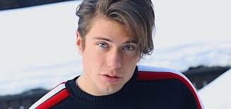 Benjamin mascolo was born on sunday and have been alive for 9,947 days. Federico Rossi Wiki Height Age Net Worth Girlfriend Bio Family Fact