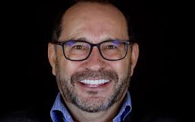 Clínica dental Alzira · Vericat · Expertos en implantes dentales