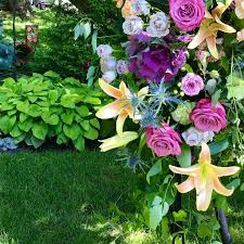At its helm is a woman with over a decade of experience in the event floral designs. Felly S Flowers Weddings Home Facebook