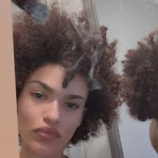 Miúda essas botas tipo 4k😂