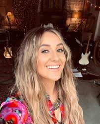 Lainey Wilson Fans Club