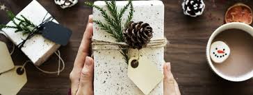 The holiday shopping season is super stressful even for the people you think you know well. Christmas Present Ideas For The Women Of Our Lives