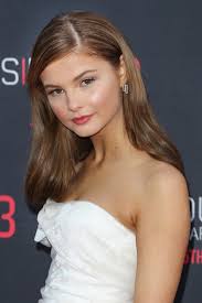 Stefanie Scott's Hairstyles & Hair Colors