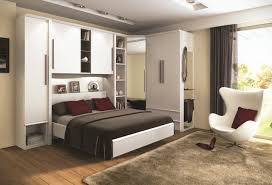 Le soir, dépliez le lit escamotable 2 places et transformez votre pièce en chambre à coucher. Optimiser Une Petite Chambre Nos Astuces Gain De Place Cote Maison