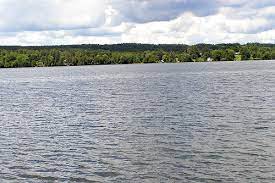 Danau terbesar di dunia kuncitts. 10 Danau Terbesar Di Dunia Beserta Gambarnya Ilmugeografi Com