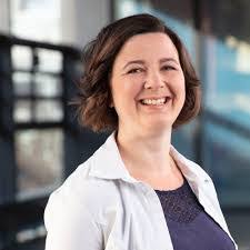 Jennifer Klett's Instagram, Twitter & Facebook