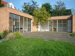 Aktivitäten in der nähe von haus lemke auf tripadvisor: File Mies Van Der Rohe Haus Berlin 2 Jpg Wikipedia