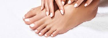 Dann sind gepflegte füße mit cdn shellac oder gel ein muss. Pedicure Zurich Nagelstudio Backstage Beauty In Zurich
