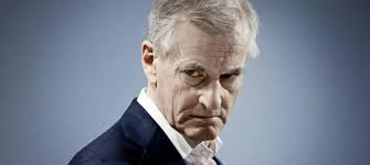 Ida Gilbert, «I de profane dager»: Når satiren tar overhånd