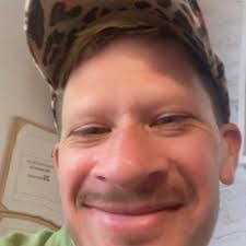 Kyle Raymond's Instagram, Twitter & Facebook