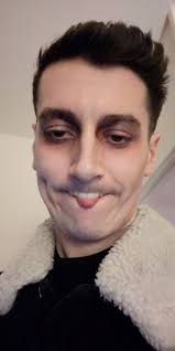 Amber Ireland Ahearn (@amberahearn)