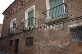 Un tinto crianza y un blanco de rueda. Alfaro La Rioja Casa Senorial En Venta Hotel Con Encanto