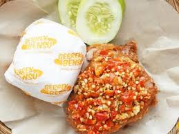 Jun 22, 2021 · sambal ayam geprek. Resep Ayam Geprek Bensu Original Dan Cara Membuatnya
