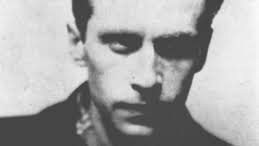 Prezydent złożył kwiaty na grobie Krzysztofa Kamila Baczyńskiego i w  kwaterze powstańców styczniowych