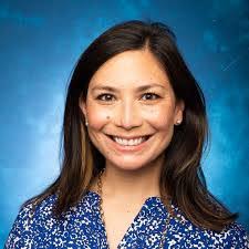 Meagan Oakes's Instagram, Twitter & Facebook