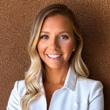 Alysha Cox's Instagram, Twitter & Facebook