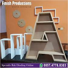 Pajangan dinding minimalis, miniatur hiasan dinding, hiasan dinding buatan sendiri, hiasan dinding tulisan, harga hiasan dinding kaligrafi, cara jual hiasan dinding organizer tema vintage di lapak sumber www.bukalapak.com. Jual Rak Gantung Dinding Bandung Jual Rak Gantung Hiasan Dinding Jual Rak Gantung Hiasan Jual Rak Gantung Kayu Palet Gantungan Dinding Rak Dinding Dinding